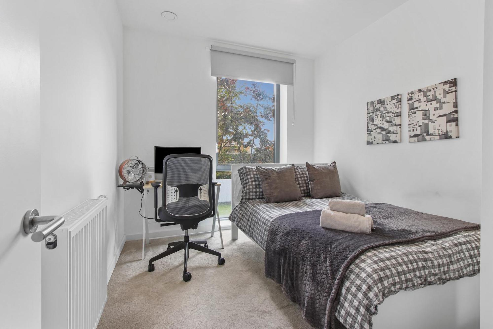 Centrally Located - Modern - 2Bed - 2Bath Apartment London Exterior photo