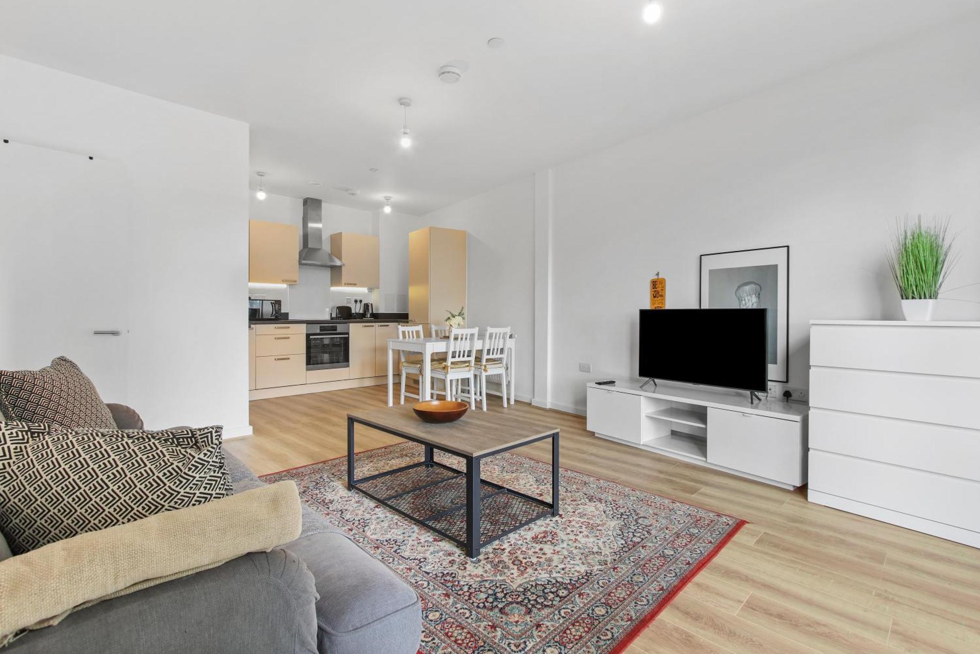 Centrally Located - Modern - 2Bed - 2Bath Apartment London Exterior photo